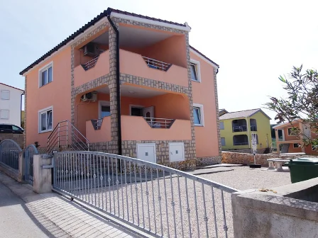 Apartma Ana